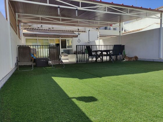 Foto 1 de Casa en venda a San Pedro del Pinatar de 4 habitacions amb terrassa i piscina