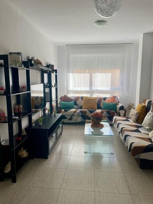 Foto 2 de Dúplex en venta en avenida De la Plana de 3 habitaciones con terraza y aire acondicionado