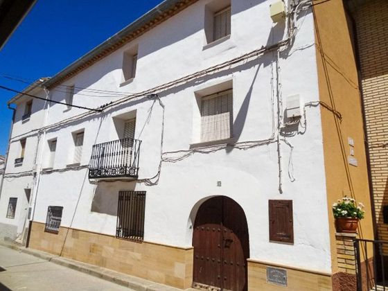Foto 1 de Casa adossada en venda a avenida Zaragoza de 6 habitacions amb piscina i garatge