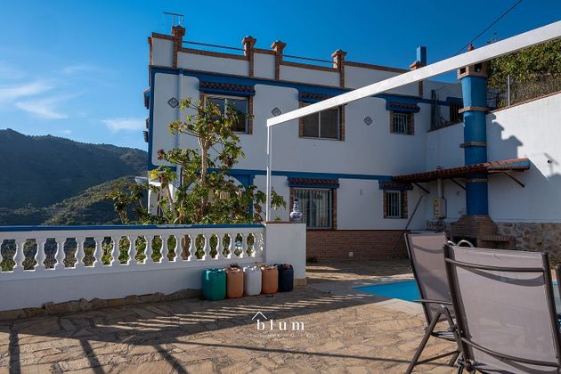 Foto 1 de Casa rural en venda a Jete de 3 habitacions amb terrassa i piscina