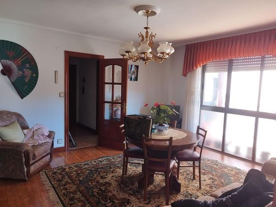 Foto 2 de Venta de piso en Amorebieta-Etxano de 3 habitaciones con balcón
