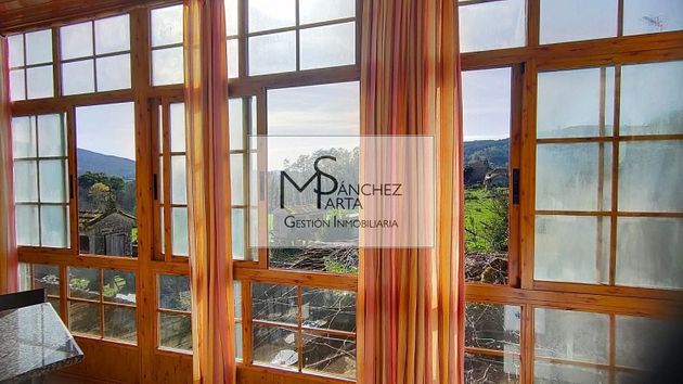 Foto 1 de Xalet en venda a Mondariz de 5 habitacions amb jardí i balcó