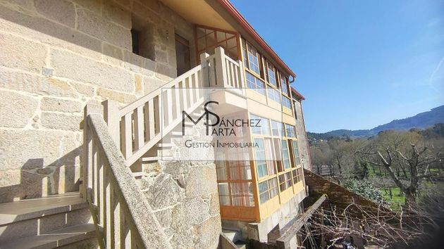 Foto 2 de Xalet en venda a Mondariz de 5 habitacions amb jardí i balcó