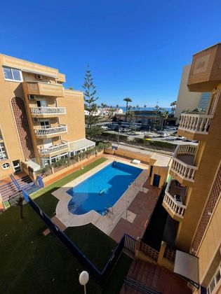 Foto 1 de Alquiler de piso en Churriana de 3 habitaciones con terraza y piscina