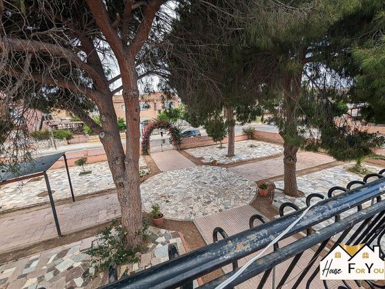 Foto 2 de Xalet en venda a Los Narejos de 9 habitacions amb terrassa i jardí