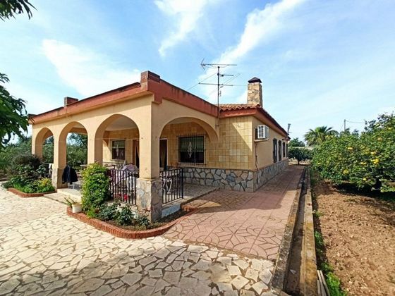 Foto 2 de Casa rural en venta en Alcalde Felipe Mallol de 6 habitaciones con terraza y piscina
