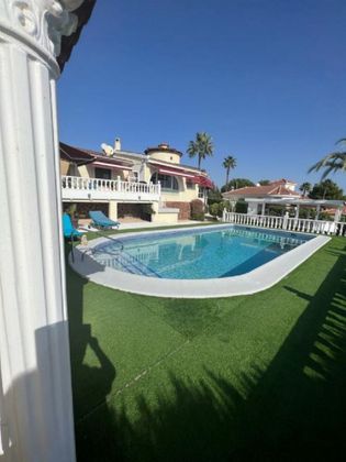 Foto 1 de Casa rural en venta en Rojales de 3 habitaciones con terraza y piscina
