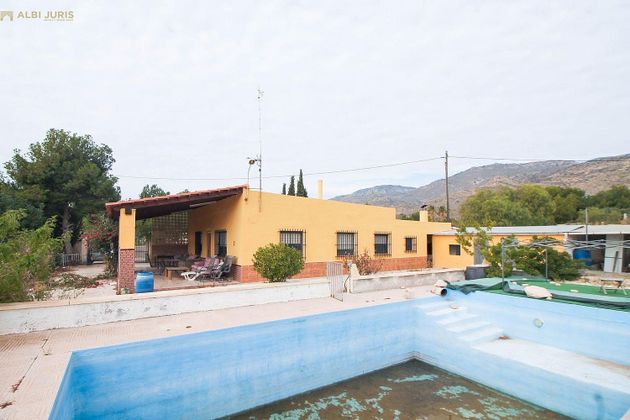Foto 1 de Casa rural en venda a Crevillent de 4 habitacions amb terrassa i piscina