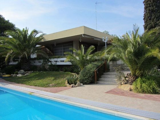 Foto 1 de Xalet en venda a Casco Antiguo - Santa Cruz de 7 habitacions amb terrassa i piscina