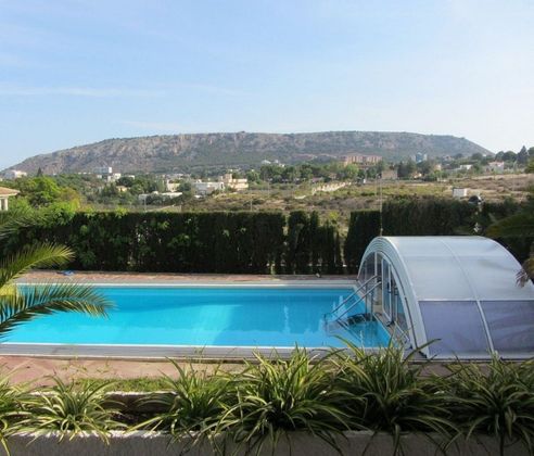 Foto 2 de Xalet en venda a Casco Antiguo - Santa Cruz de 7 habitacions amb terrassa i piscina