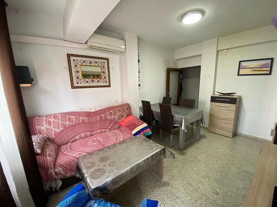 Foto 2 de Piso en venta en Angustias - Chana - Encina de 3 habitaciones con balcón y ascensor