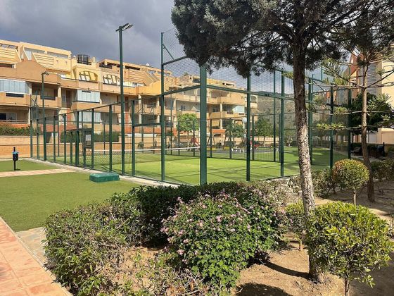 Foto 1 de Àtic en venda a La Cala del Moral de 4 habitacions amb terrassa i piscina