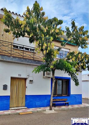 Foto 2 de Venta de piso en Manzaneque de 4 habitaciones con terraza y garaje