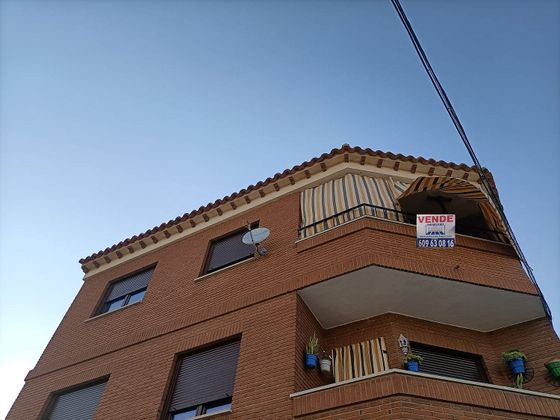 Foto 1 de Venta de piso en Mora de 4 habitaciones con terraza y garaje