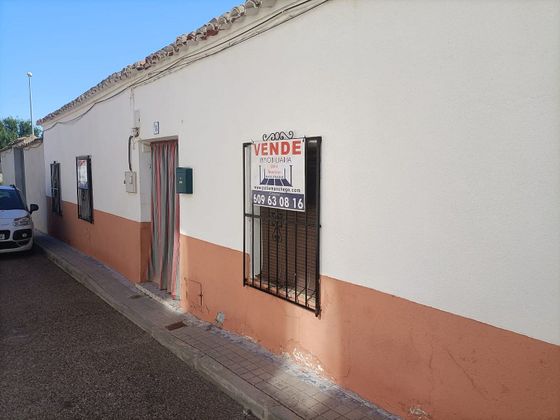 Foto 1 de Casa en venta en Almonacid de Toledo de 4 habitaciones con calefacción