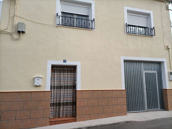 Foto 2 de Casa en venta en Villanueva de Bogas de 4 habitaciones con terraza y garaje
