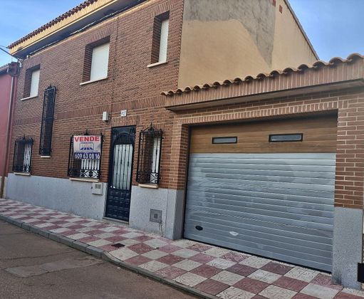 Foto 2 de Xalet en venda a Manzaneque de 4 habitacions amb garatge i calefacció