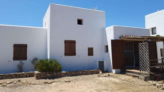 Foto 1 de Casa rural en venda a Formentera de 5 habitacions amb terrassa i piscina