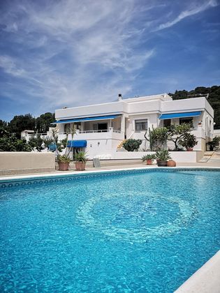 Foto 1 de Xalet en venda a Sant Antoni de Portmany de 4 habitacions amb terrassa i piscina