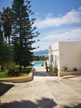 Foto 2 de Chalet en venta en Sant Antoni de Portmany de 4 habitaciones con terraza y piscina