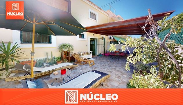 Foto 1 de Casa en venda a Playa Mucha Vista de 3 habitacions amb terrassa i balcó