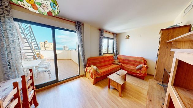 Foto 2 de Àtic en venda a Campello Playa de 2 habitacions amb terrassa i piscina