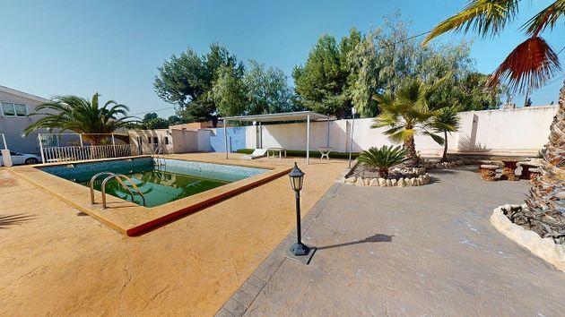 Foto 2 de Casa en venda a Sax de 4 habitacions amb terrassa i piscina