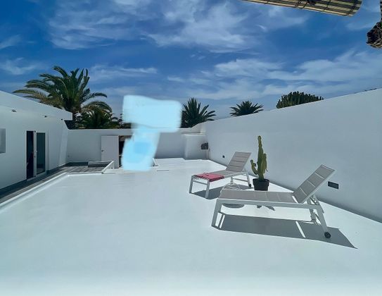 Foto 2 de Xalet en venda a Costa Teguise de 8 habitacions amb terrassa i piscina
