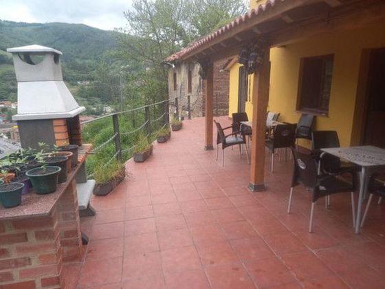 Foto 2 de Casa en venta en La Villa - Bazuelo de 2 habitaciones con terraza y jardín
