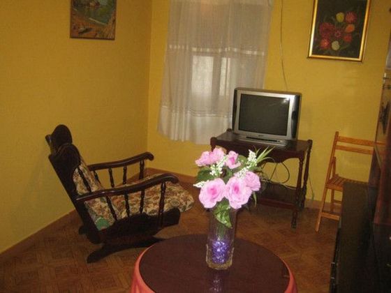 Foto 2 de Pis en venda a calle Aldea Bustiello de 3 habitacions amb calefacció
