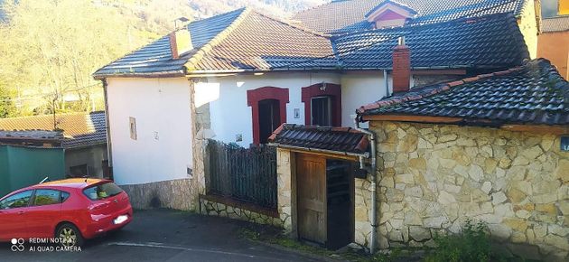 Foto 1 de Venta de chalet en calle Ablaña de 2 habitaciones con terraza y garaje