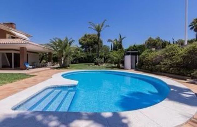 Foto 2 de Chalet en venta en Rincón de Loix de 7 habitaciones con terraza y piscina