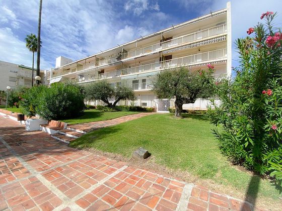 Foto 2 de Pis en venda a calle Coliseu de 3 habitacions amb terrassa i garatge