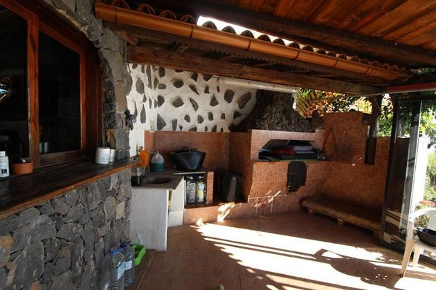 Foto 2 de Casa rural en venda a Guía de Isora interior de 5 habitacions amb terrassa i jardí