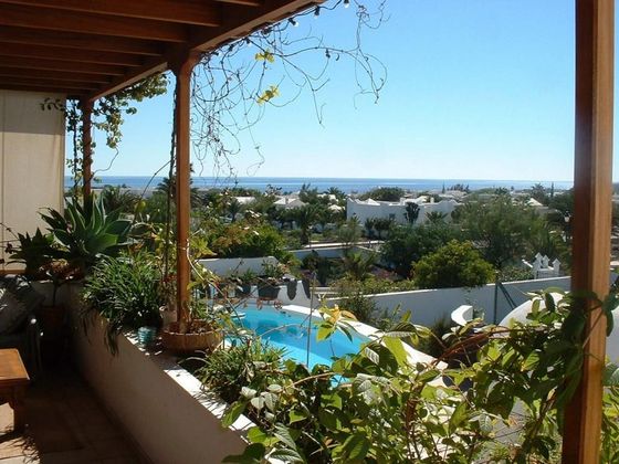 Foto 2 de Xalet en venda a Costa Teguise de 5 habitacions amb terrassa i piscina