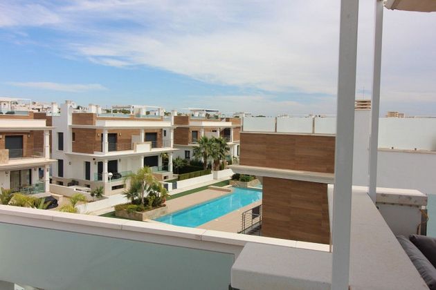 Foto 1 de Dúplex en venda a avenida Del Salvador de 4 habitacions amb terrassa i piscina