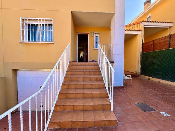 Foto 2 de Casa en venda a Torrejón del Rey de 3 habitacions amb garatge i jardí