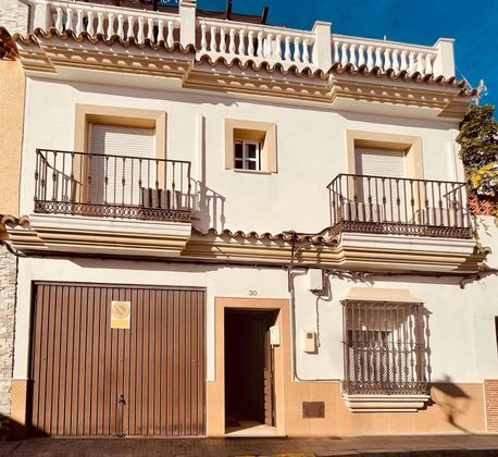 Foto 1 de Casa en venda a calle Crucero Canarias de 4 habitacions amb terrassa i garatge