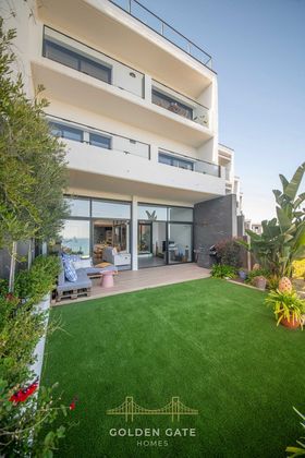 Foto 2 de Casa en venta en Caldes d´Estrac de 4 habitaciones con terraza y piscina