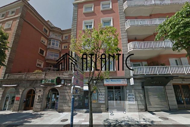 Foto 2 de Pis en venda a avenida Gran Via de 4 habitacions amb balcó i calefacció
