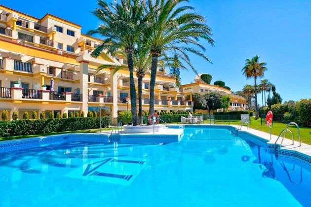 Foto 1 de Pis en venda a Elviria de 2 habitacions amb terrassa i piscina