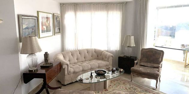 Foto 2 de Pis en venda a Guadalmina de 3 habitacions amb terrassa i piscina