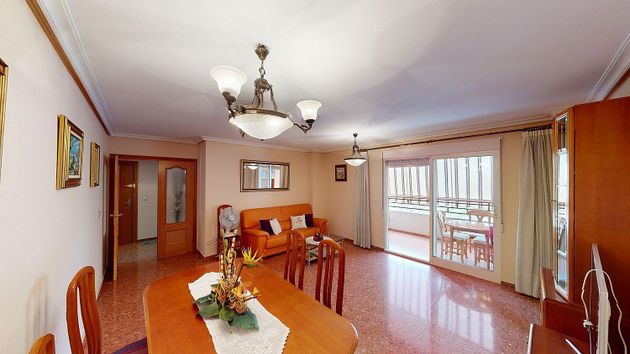 Foto 2 de Piso en venta en Altozano - Conde Lumiares de 3 habitaciones con piscina y garaje