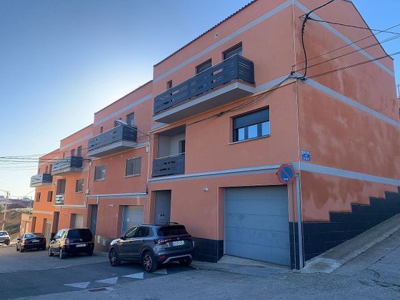 Foto 1 de Casa adossada en venda a avenida Esports de 4 habitacions amb terrassa i balcó