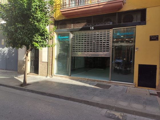 Foto 1 de Local en alquiler en Andújar de 200 m²