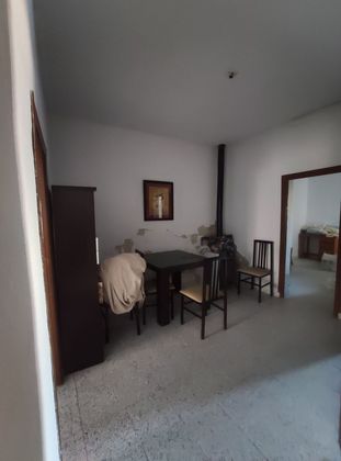 Foto 2 de Casa en venta en Andújar de 4 habitaciones con balcón