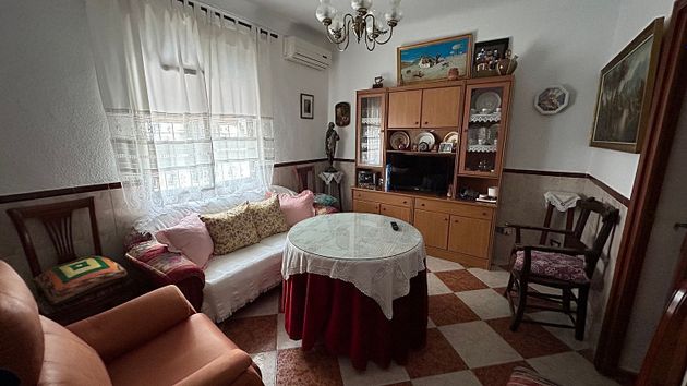 Foto 2 de Casa en venta en Andújar de 4 habitaciones con terraza y balcón