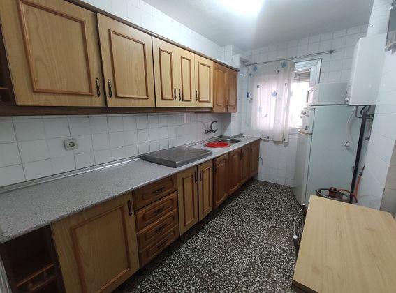 Foto 1 de Piso en venta en Andújar de 3 habitaciones con garaje y balcón