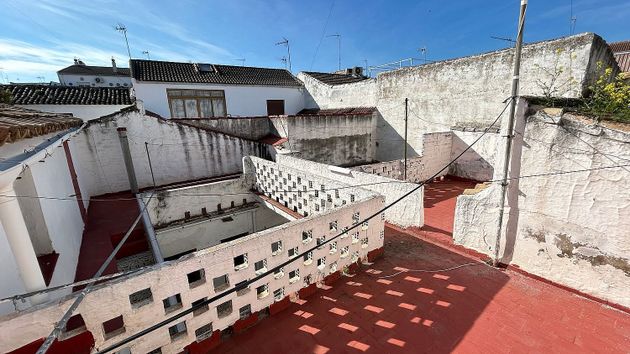 Foto 2 de Casa en venta en Andújar de 5 habitaciones con terraza