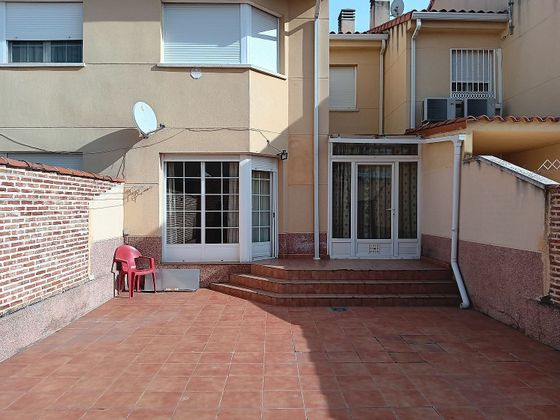 Foto 1 de Casa adosada en venta en Illescas de 4 habitaciones con garaje y calefacción